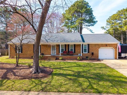 2736 Horseshoe Drive, Chesapeake, VA, 23322 | Card Image