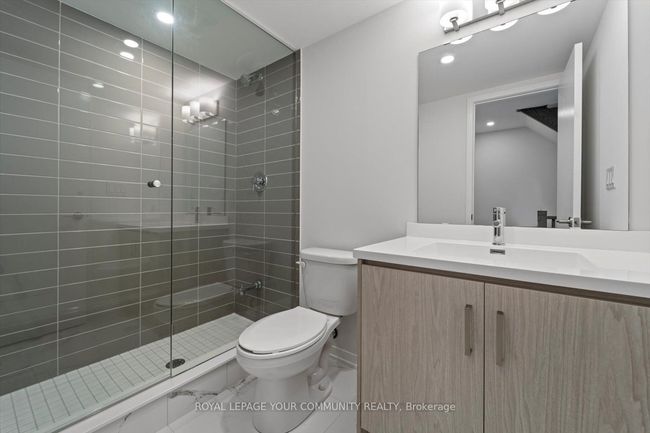 TH300 - 250 Interchange Way, Condo with 3 bedrooms, 3 bathrooms and 1 parking in Vaughan ON | Image 15
