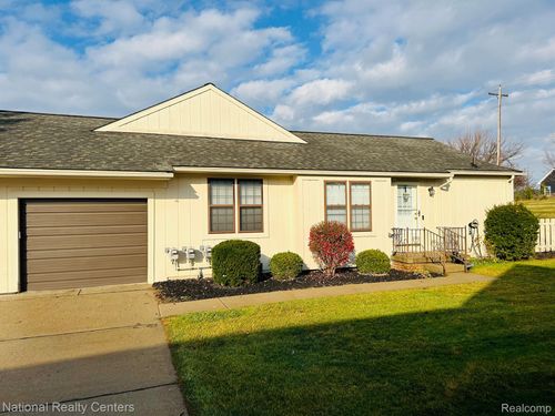1-9915 Cambridge, Green Oak Township, MI, 48178 | Card Image