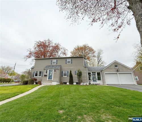 14 Lohmann Pl, Dumont, NJ, 07628-1521 | Card Image