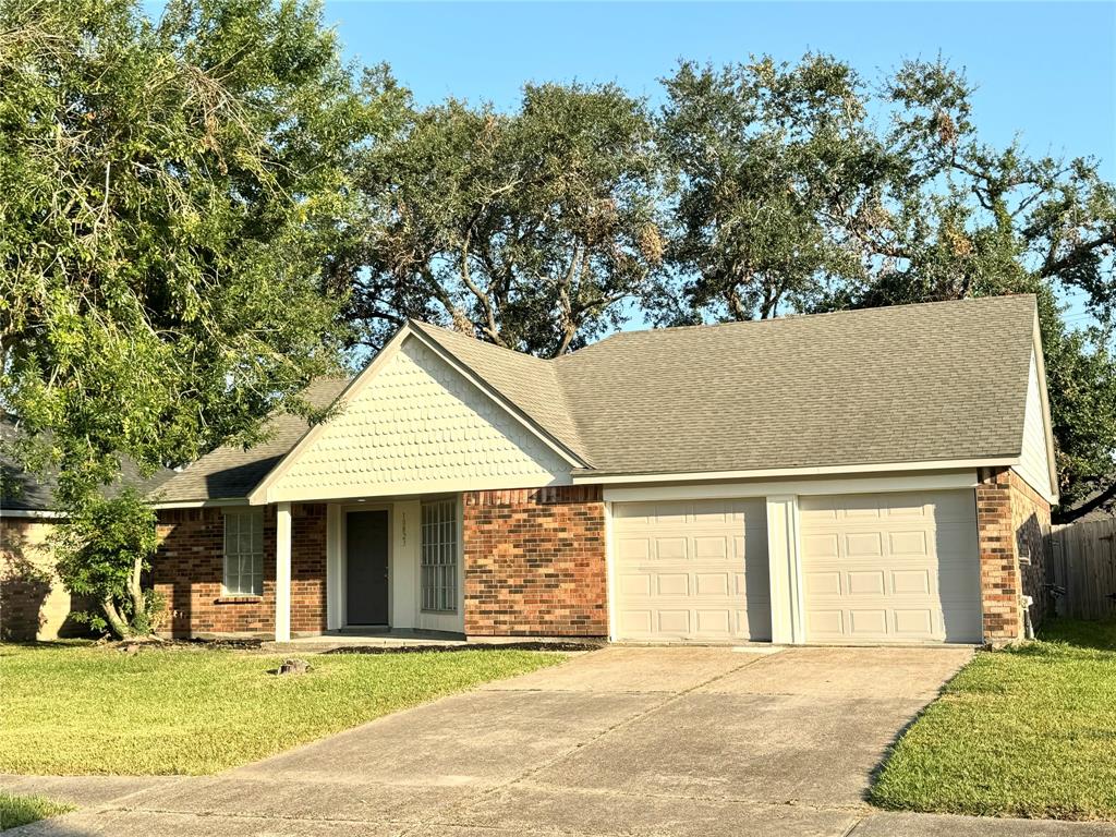 Collingswood Dr, LA Porte, TX 77571