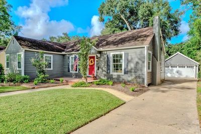 165 W Circuit Dr, House other with 3 bedrooms, 2 bathrooms and null parking in Beaumont TX | Image 2