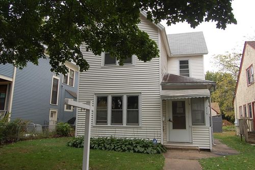 715 Fry St, Saint Paul, MN, 55104-1814 | Card Image
