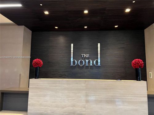3203-1080 Brickell Ave, Miami, FL, 33131-3991 | Card Image