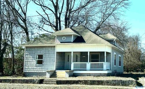 807 S 11th St, Gadsden, AL, 35901-3947 | Card Image