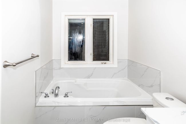 51 Brower Ave, House attached with 4 bedrooms, 4 bathrooms and 2 parking in Richmond Hill ON | Image 17