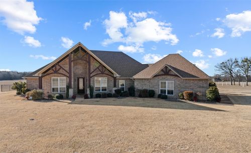 15671 Stallion Lake Blvd, Lindale, TX, 75771-7929 | Card Image