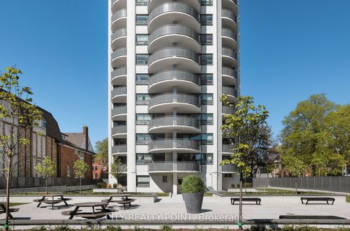 402-485 Huron St, Toronto, ON, M5R2R5 | Card Image