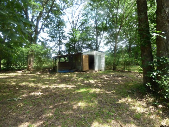 596 County Road 4218, House other with 3 bedrooms, 2 bathrooms and null parking in Mount Pleasant TX | Image 9
