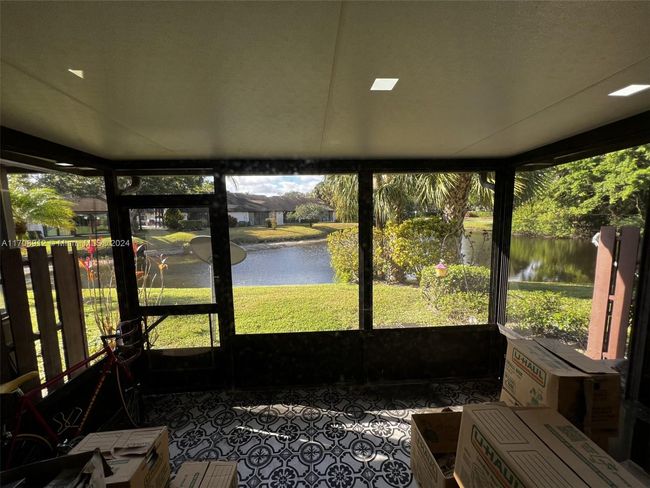4389 Carambola Cir N, Condo with 2 bedrooms, 3 bathrooms and null parking in Coconut Creek FL | Image 7