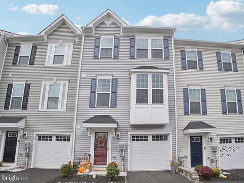 25 Hunters Dr, GILBERTSVILLE, PA, 19525-7705 | Card Image