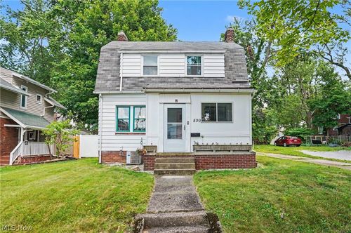 599 Melrose St, Akron, OH, 44305-2868 | Card Image
