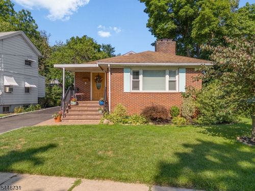 5 Gaston Ave, Raritan, NJ, 08869-1702 | Card Image