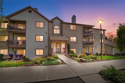 207-8171 Autumn Woods Ln, West Chester, OH, 45069-7380 | Card Image