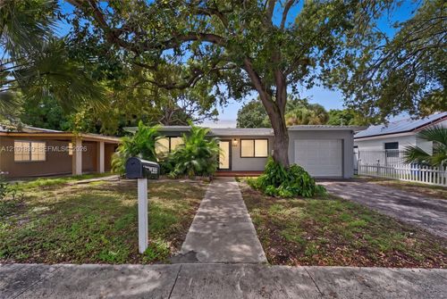 433 Nw 15th Way, Fort Lauderdale, FL, 33311-8845 | Card Image