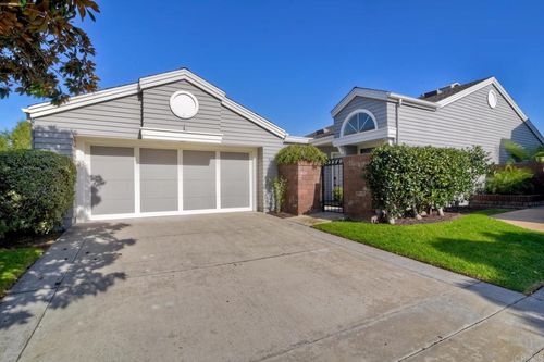 829 Okra Ct, Carlsbad, CA, 92011-4728 | Card Image