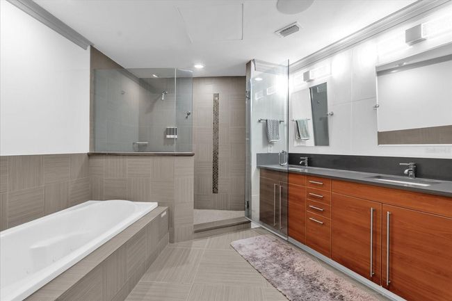 UNIT-1406 - 260 S Osceola Ave, Condo with 2 bedrooms, 3 bathrooms and null parking in ORLANDO FL | Image 18