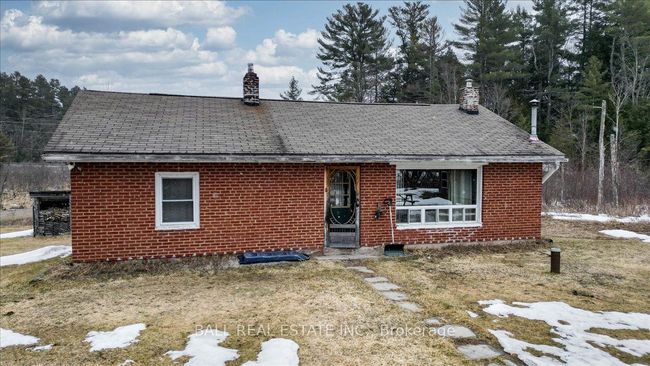 10568 Highway 28, House other with 3 bedrooms, 2 bathrooms and 2 parking in Apsley ON | Image 4
