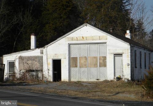 218 John Marshall Hwy, STRASBURG, VA, 22657-2104 | Card Image