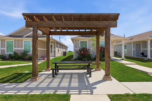 454 Eagle Wind Way, Ferris, TX, 75125-9208 | Card Image