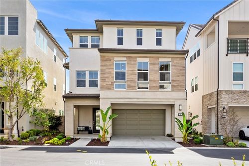 130 Pin Ln, Lake Forest, CA, 92630-8476 | Card Image