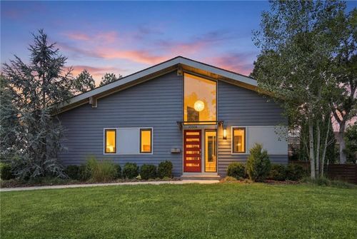 10308 Wenonga Ln, Leawood, KS, 66206-2531 | Card Image