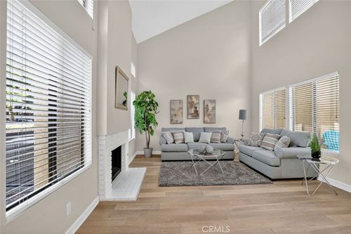 40-26 Claret, Irvine, CA, 92614-7971 | Card Image