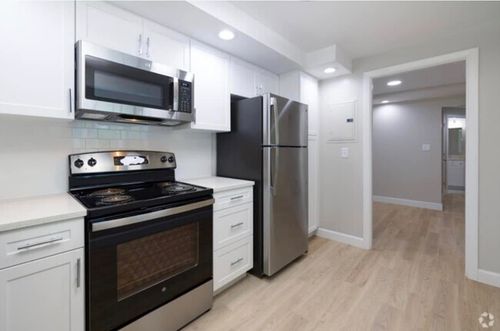 apt-5c-1 Stonehill Dr, Stoneham, MA, 02180-3933 | Card Image