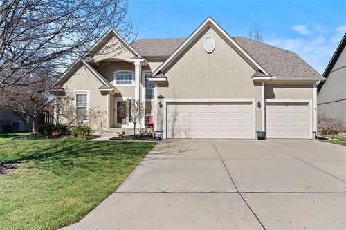 14770 S Glen Eyrie St, Olathe, KS, 66061-8504 | Card Image