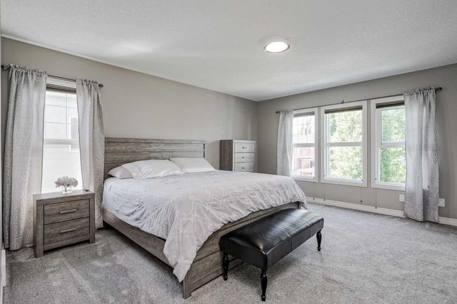 102 Marquis Grove Se, House other with 4 bedrooms, 4 bathrooms and 4 parking in Calgary AB | Image 26