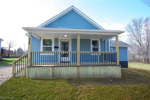 228 Center St, Hubbard, OH, 44425-1544 | Card Image