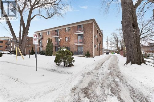1655 Rooney St, Windsor, ON, N9B1L1 | Card Image