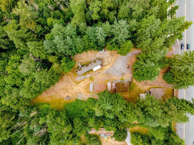 3381 208 St, House other with 3 bedrooms, 2 bathrooms and 9 parking in Langley BC | Image 5