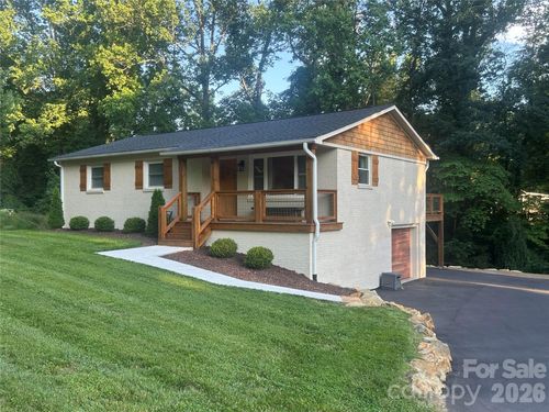 10 Oakwood Dr, Weaverville, NC, 28787-9422 | Card Image