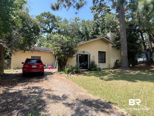 105 Iris Cir, Daphne, AL, 36526-7563 | Card Image