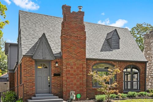 1607 S Delaware Pl, Tulsa, OK, 74104-5915 | Card Image