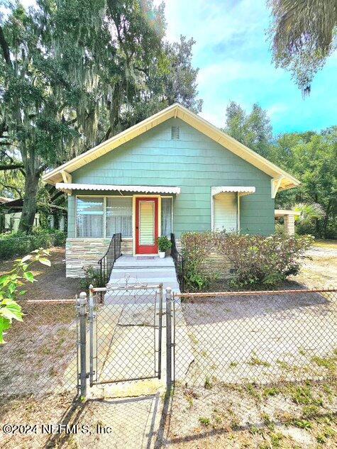 Elizabeth Ln, Palatka, FL 32177