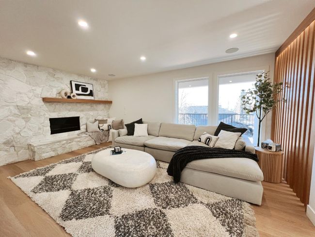 52 Patterson Cres Sw, House other with 5 bedrooms, 4 bathrooms and 4 parking in Calgary AB | Image 9