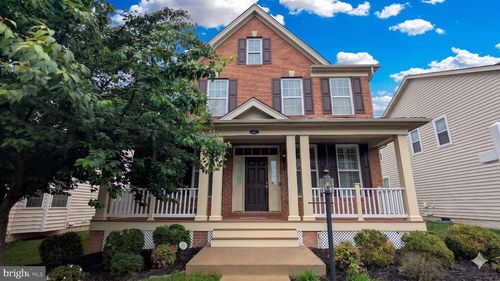 43161 Barnstead Dr, ASHBURN, VA, 20148-6821 | Card Image