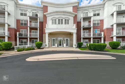 apt-235-701 W Rand Rd, Arlington Heights, IL, 60004-8442 | Card Image