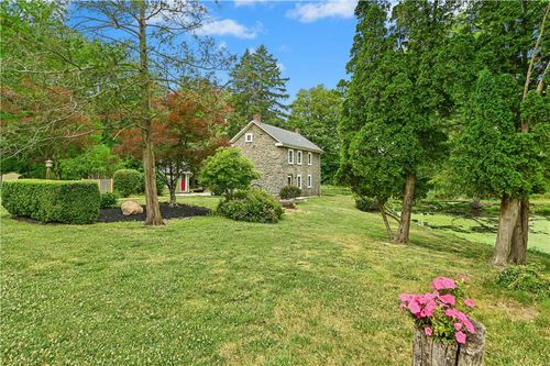 967 State Rd, COOPERSBURG, PA, 18036-9693 | Card Image