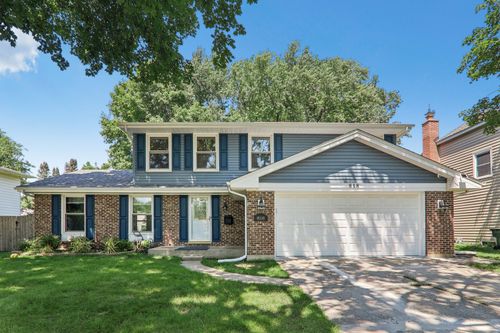 818 W Golf Rd, Libertyville, IL, 60048-3050 | Card Image