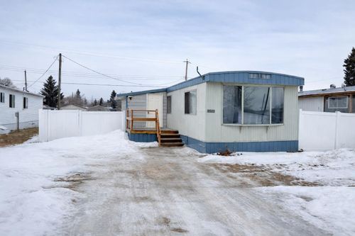 5520 51 St, Edgerton, AB, T0B1K0 | Card Image