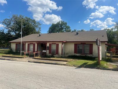 102 E 9th Street, Home with 0 bedrooms, 0 bathrooms and null parking in Kaufman TX | Image 1