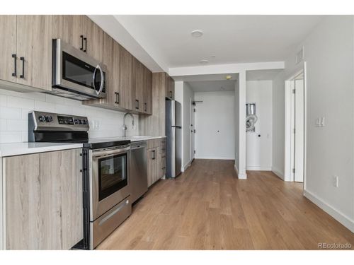 703-3575 Chestnut Pl, Denver, CO, 80216-3871 | Card Image