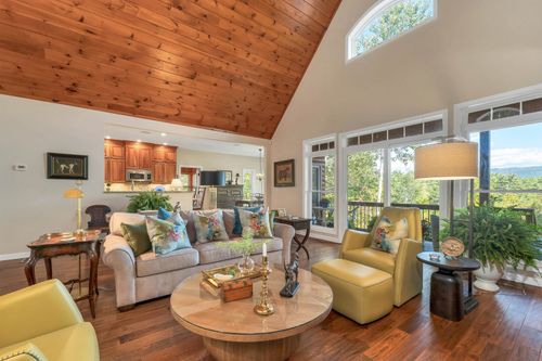 19 Abenaki Ln, Moultonborough, NH, 03254-3352 | Card Image