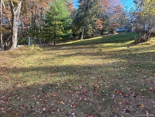 25 Miles, Fallsburg, NY, 12733 | Card Image
