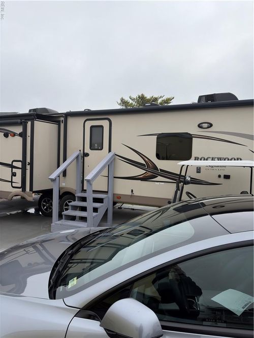 158-3665 Sandpiper Rd, Virginia Beach, VA, 23456-4476 | Card Image