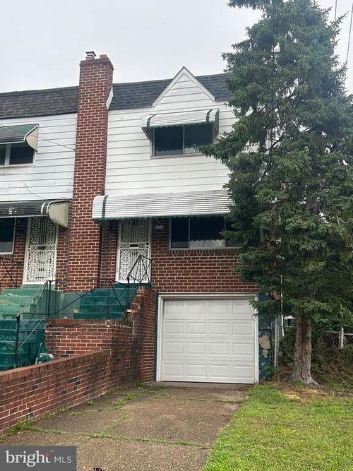 521 Tilghman St, CHESTER, PA, 19013-3324 | Card Image