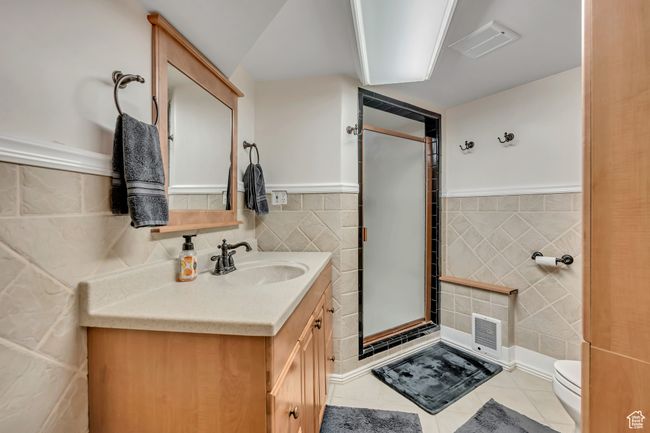 3/4 bath with plenty of space! | Image 24